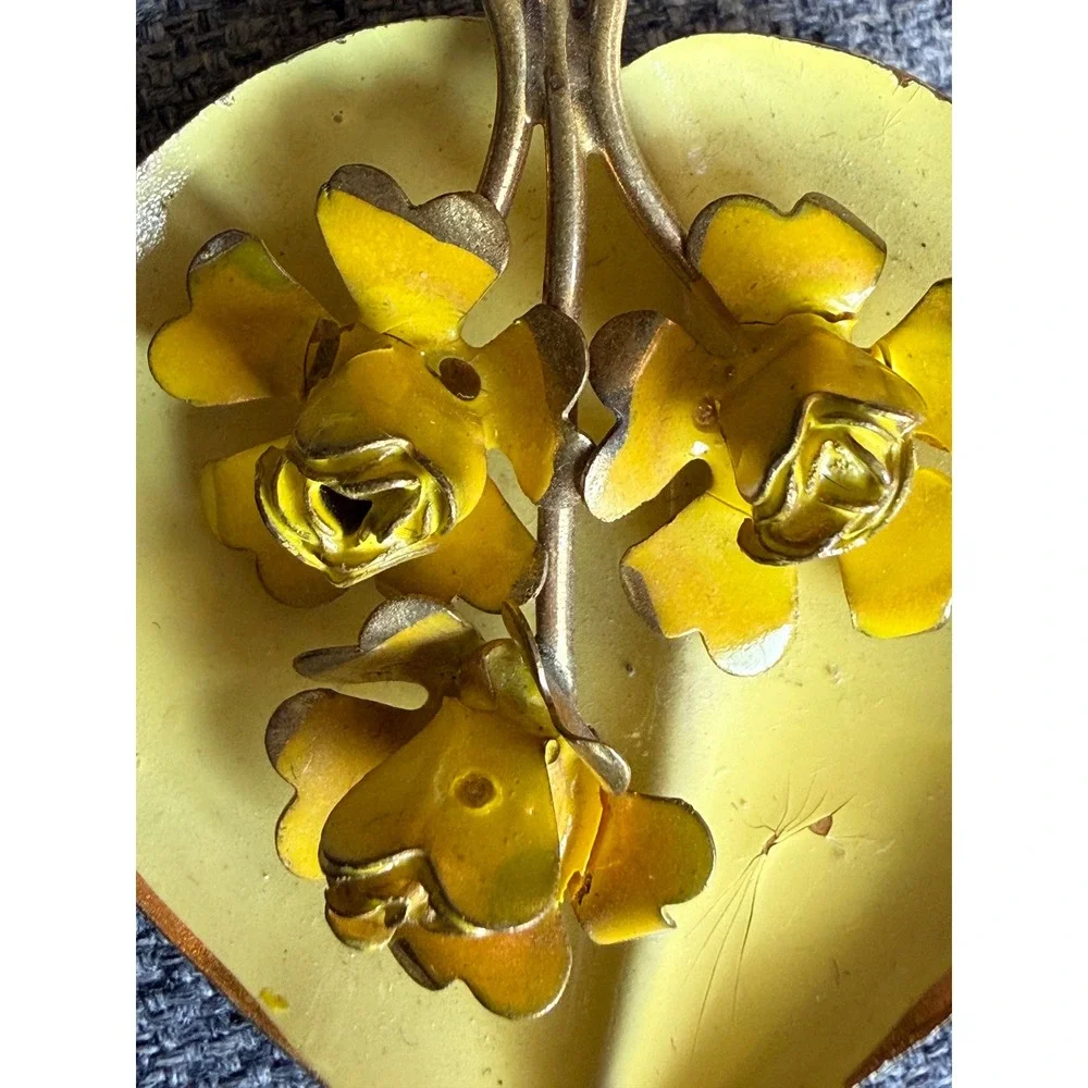 Vintage 1940s Gold Tone Enamel Floral Leaf Brooch‎ Mid Century